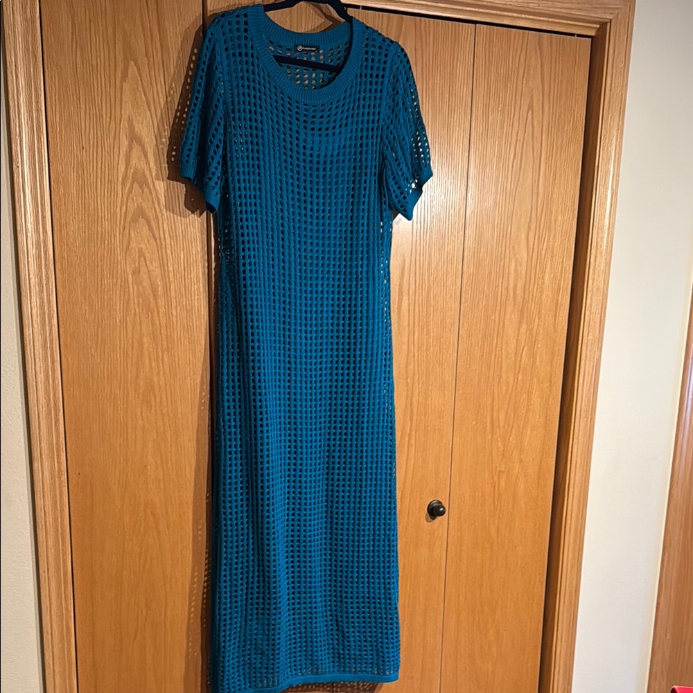 Pretty garden eyelet coverup dress size large
